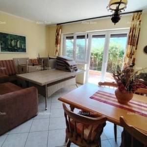 Samostojeća kuća, prvi red do mora! Novigrad.