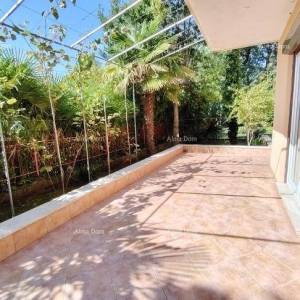 Samostojeća kuća, prvi red do mora! Novigrad.