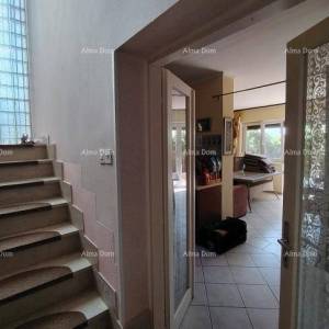 Samostojeća kuća, prvi red do mora! Novigrad.