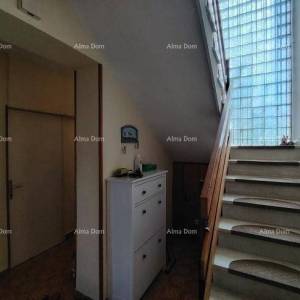 Samostojeća kuća, prvi red do mora! Novigrad.