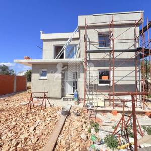 Samostojeća kuća s 2 apartmana novogradnja - Vrsi