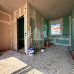 Samostojeća kuća s 2 apartmana novogradnja - Vrsi