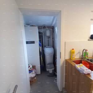 SAMOSTOJEĆA KUĆA S POMOĆNIM OBJEKTOM I PROSTRANOM OKUĆNICOM U ZAPADNOJ ISTRI