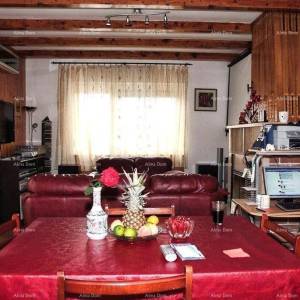 Samostojeća kuća u Valbandonu!