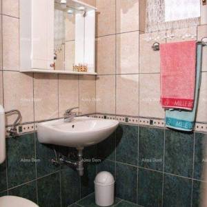 Samostojeća kuća u Valbandonu!