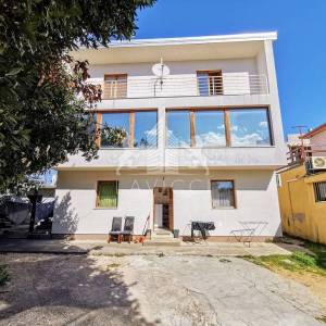 Samostojeća kuća u Zadru, predio Melada (Maslina)