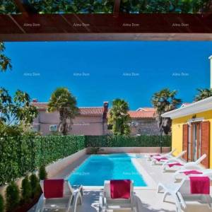 SAMOSTOJEĆA, neposredna blizina mora, cca. 500 metara.