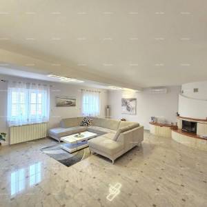 Samostojeća obiteljska kuća,Medulin! Lokacija fantastična!