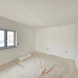 Samostojeća prizemnica u blizini Pule !