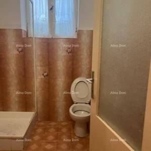 Šarmantna kuća u Vrsaru s potencijalom za preuređenje blizu obale