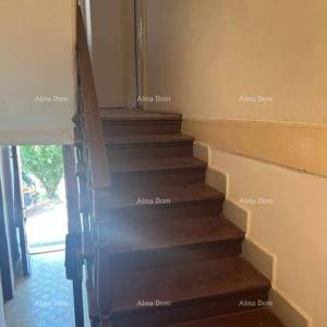 Šarmantna kuća u Vrsaru s potencijalom za preuređenje blizu obale