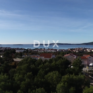 ŠIBENIK, BRODARICA - INVESTICIJSKA PRILIKA: Zemljište 5270 m² na Brodarici za 6 stambenih zgrada!