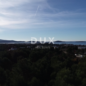 ŠIBENIK, BRODARICA - INVESTICIJSKA PRILIKA: Zemljište 5270 m² na Brodarici za 6 stambenih zgrada!