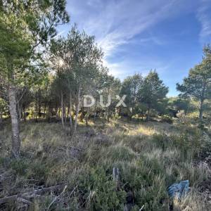 ŠIBENIK, BRODARICA - INVESTICIJSKA PRILIKA: Zemljište 5270 m² na Brodarici za 6 stambenih zgrada!