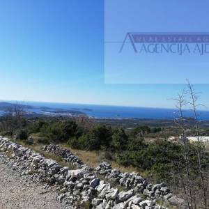 Šibenik Rogoznica 5636 m2 sa kućicom, pogled na more!