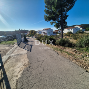 ŠIBENIK, SOVLJE - Građevinsko zemljište 903 m², 450m od mora