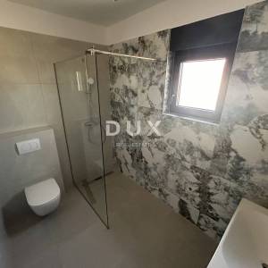 ŠIBENIK, TRIBUNJ – Trosoban stan s očaravajućim pogledom na more! NOVOGRADNJA!