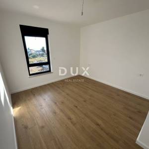 ŠIBENIK, TRIBUNJ – Trosoban stan s očaravajućim pogledom na more! NOVOGRADNJA!