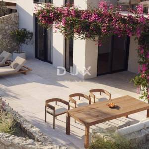 ŠIBENIK, VODICE – Moderan duplex s bazenom