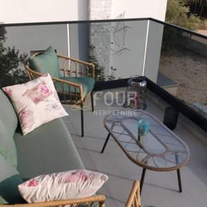 Šibenik, Vodice, samostojeća kuća s 2 stambene jedinice