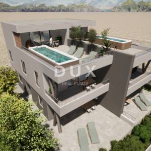 ŠIBENIK, VODICE – Stan na prvom katu s terasom