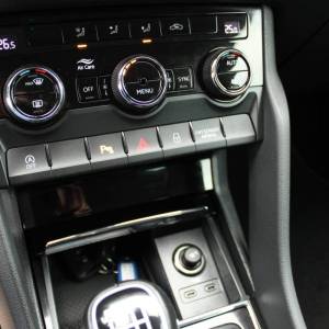 Škoda Karoq 2.0 TDi Business *LED, NAVIGACIJA, KAMERA*