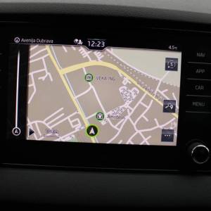 Škoda Karoq 2.0 TDi Business *LED, NAVIGACIJA, KAMERA*