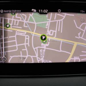 Škoda Karoq 2.0 TDi DSG *LED, NAVIGACIJA, KAMERA*