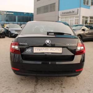 Škoda Octavia 2.0 TDi DSG Style *LED* - nije uvoz