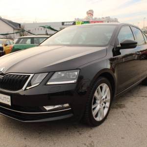 Škoda Octavia 2.0 TDi DSG Style *LED* - nije uvoz