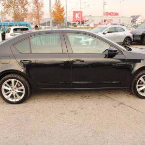 Škoda Octavia 2.0 TDi DSG Style *LED* - nije uvoz