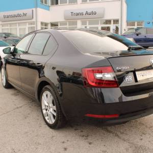 Škoda Octavia 2.0 TDi DSG Style *LED* - nije uvoz