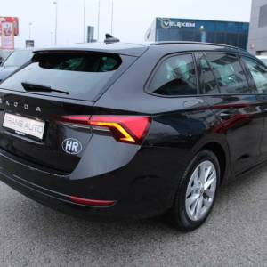 Škoda Octavia Combi 2.0 TDi DSG *LED, NAVIGACIJA*