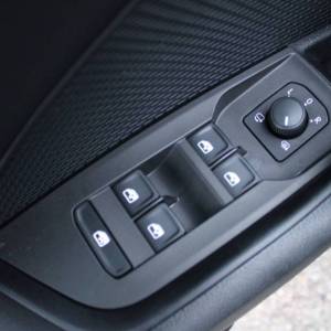 Škoda Octavia Combi 2.0 TDi DSG *LED, NAVIGACIJA*