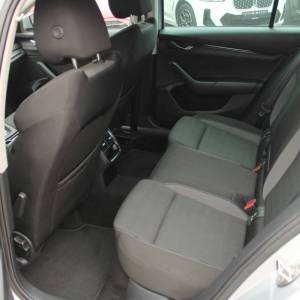 Škoda Octavia Combi 2.0 TDi DSG *LED, NAVIGACIJA*