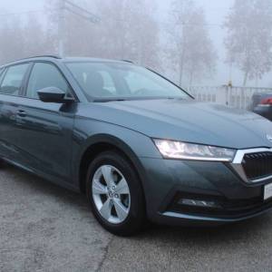 Škoda Octavia Combi 2.0 TDi DSG Executive *LED, NAVIGACIJA*