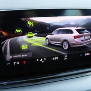 Škoda Octavia Combi 2.0 TDi DSG *LED, NAVIGACIJA, VIRTUAL*