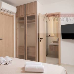 Split - Donja Podstrana nova vila - pogled na more 320 m2