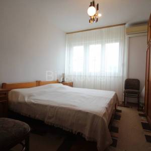 Split, Plokite prodaja 2soban stan, lift