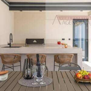 Split - vila Donja Podstrana pogled na more 370 m2 top nekretnina