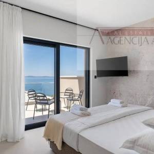 Split - vila Donja Podstrana pogled na more 370 m2 top nekretnina