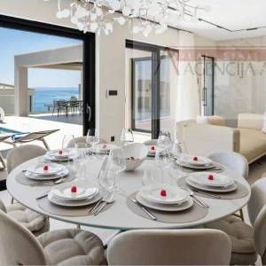 Split - vila Donja Podstrana pogled na more 370 m2 top nekretnina