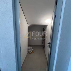 Srdoči, 3s+db, 83.70m2, garaža, pogled na more