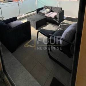 Srdoči, 3s+db, 83.70m2, garaža, pogled na more