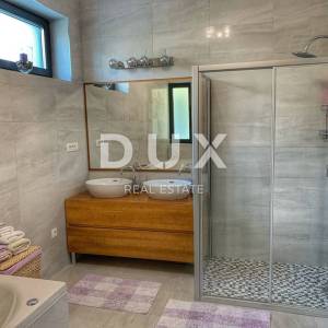 SRDOČI, MARTINKOVAC, BRESTOVICE-  stan u villi 170m2 s panoramskim pogledom na more najam