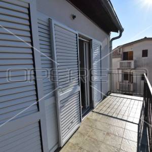 Stan 2s, pogled na more i 2 balkona, Tribunj 
