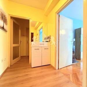 Stan, 5.kat, atraktivna lokacija – Branimirova obala, Zadar (80 m²)