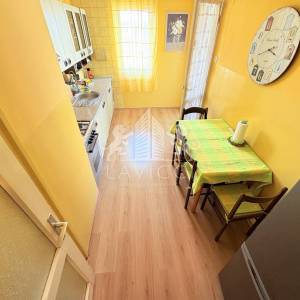 Stan, 5.kat, atraktivna lokacija – Branimirova obala, Zadar (80 m²)