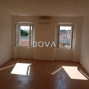 Stan 89 m2 – Zadar *Pogled na Zadarski most* (ID-2554/E)