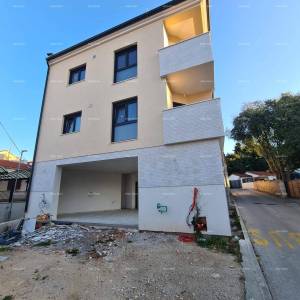 Stan u novogradnji s panoramskim pogledom na more, Medulin